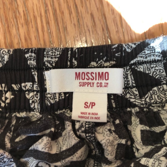 Patterned shorts - Picture 4 of 4